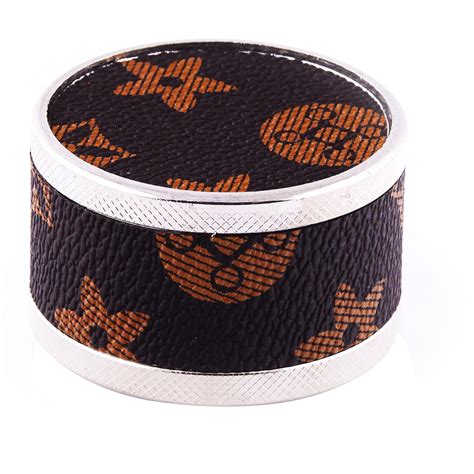 burberry grinder|Burberry store online.